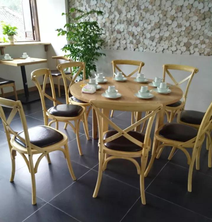 实木餐桌椅.jpg