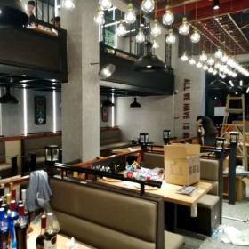 西安鸿洋烤肉店定做卡座餐桌椅案例