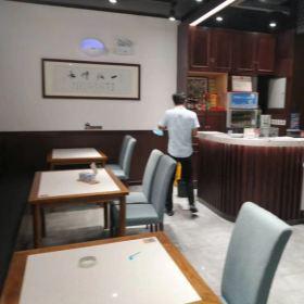 西安海荣锅贴馆餐桌椅家具工程案例