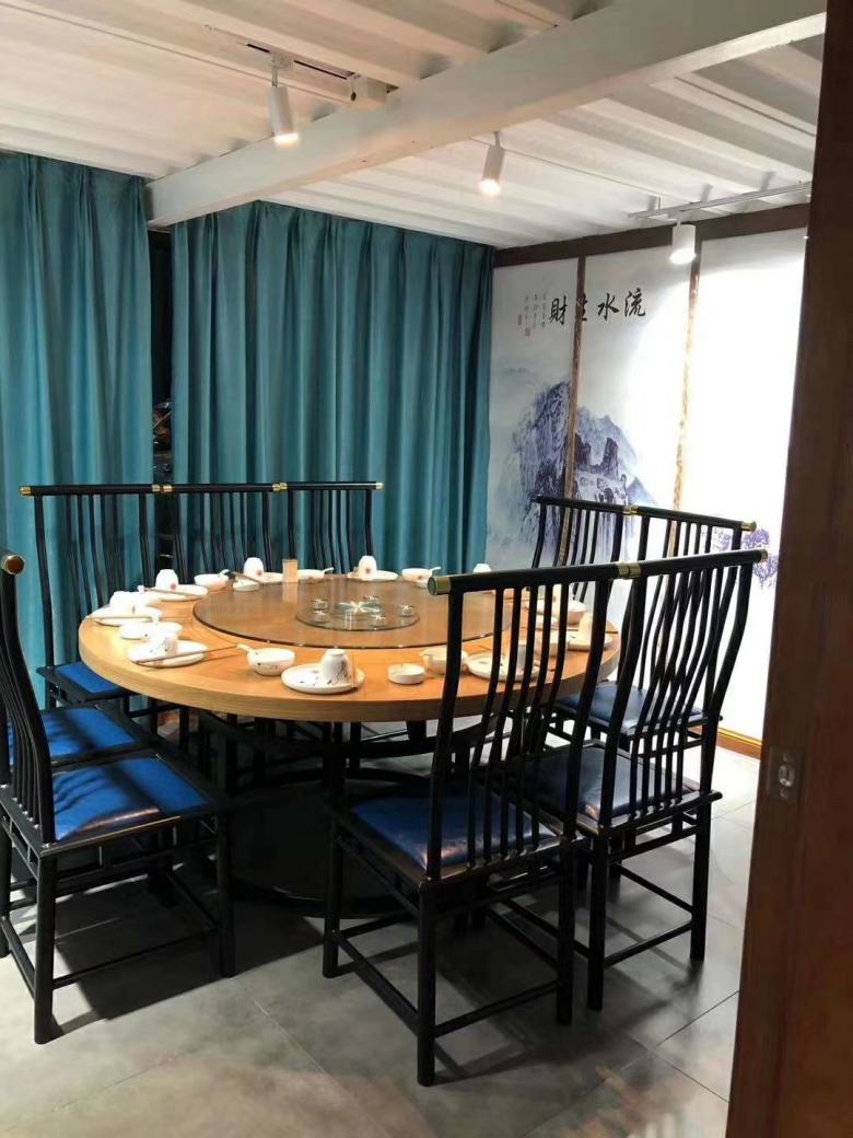 西安尚品味道大圆餐桌.jpg