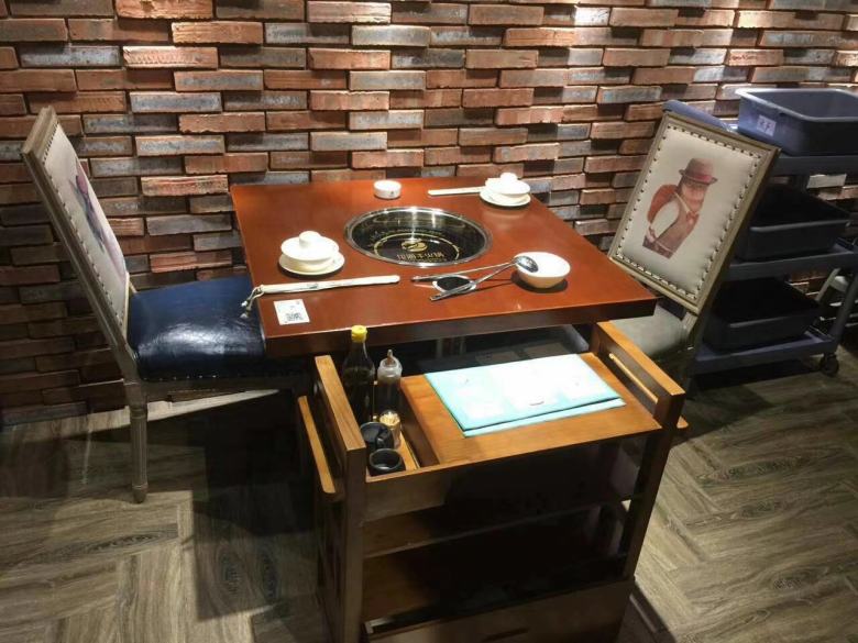 西安火锅桌子批发市场.jpg
