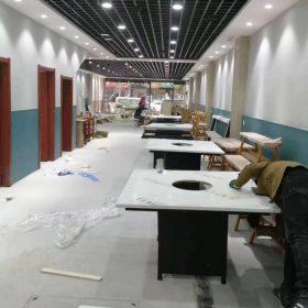 咸阳泾阳火锅店卡座沙发火锅桌安装完成