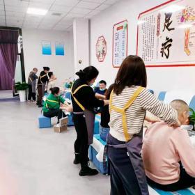 西安西咸新区某修脚店手动足疗沙发交货完毕